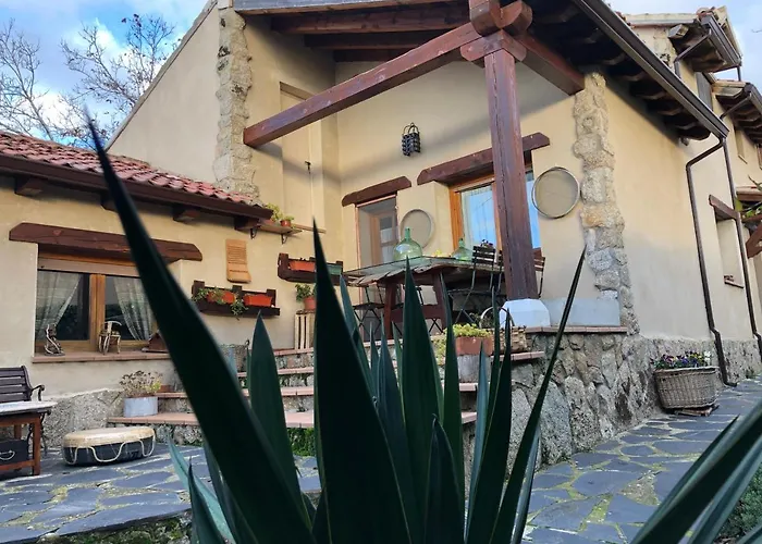 Πανσιόν Pension Trescasas